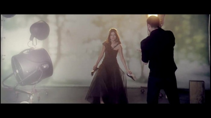 Selena Gomez & The Scene - Who Says 052