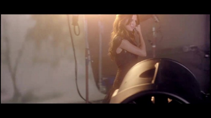 Selena Gomez & The Scene - Who Says 064