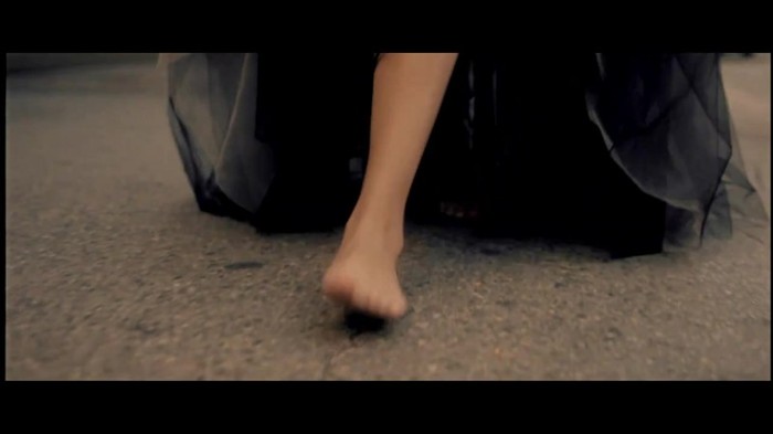 Selena Gomez & The Scene - Who Says 075