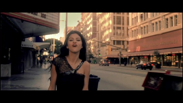 Selena Gomez & The Scene - Who Says 095