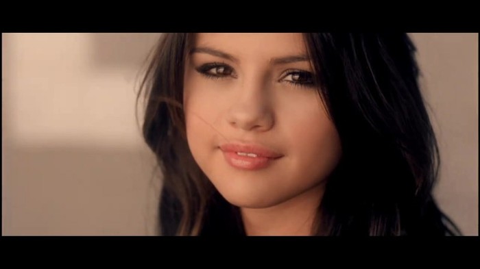 Selena Gomez & The Scene - Who Says 154