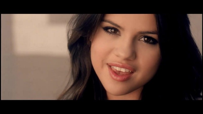 Selena Gomez & The Scene - Who Says 167