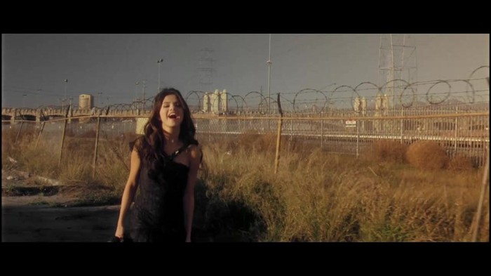 Selena Gomez & The Scene - Who Says 239
