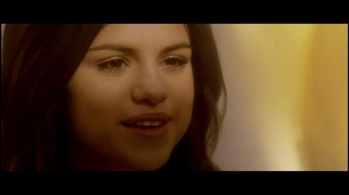 Selena Gomez & The Scene - Who Says 354