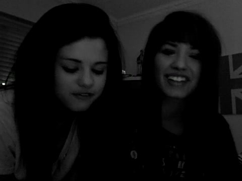 demi Lovato and Selena Gomez shout outs!! 541