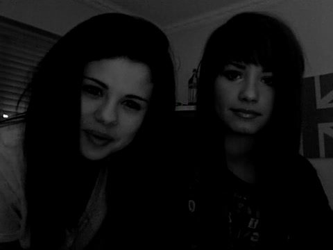 demi Lovato and Selena Gomez shout outs!! 589