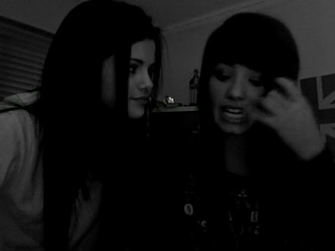 demi Lovato and Selena Gomez shout outs!! 1097