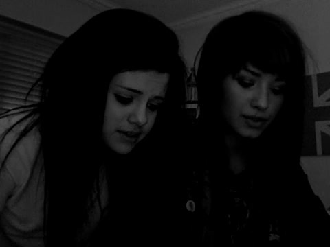 demi Lovato and Selena Gomez shout outs!! 204