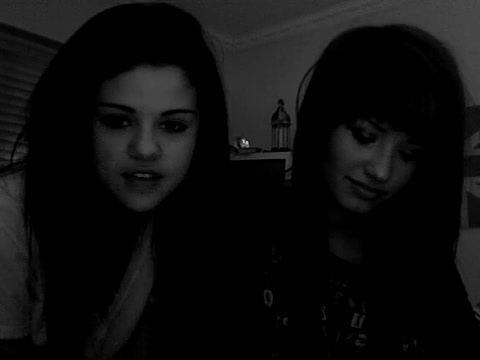 demi Lovato and Selena Gomez shout outs!! 623