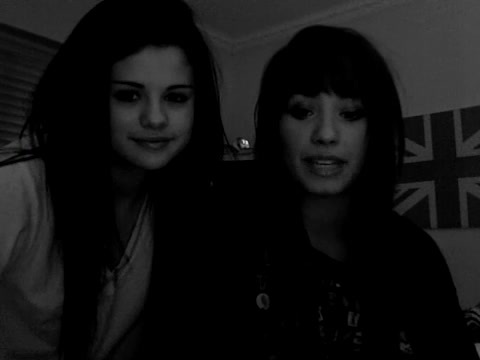 demi Lovato and Selena Gomez shout outs!! 1126