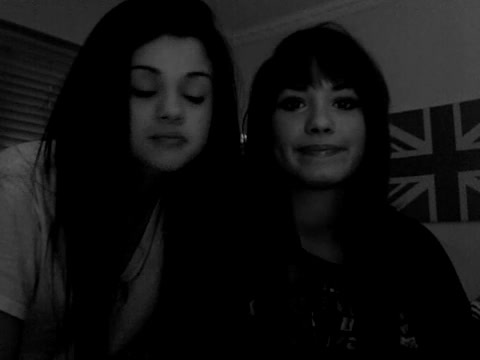 demi Lovato and Selena Gomez shout outs!! 1629