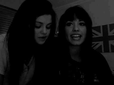 demi Lovato and Selena Gomez shout outs!! 1640