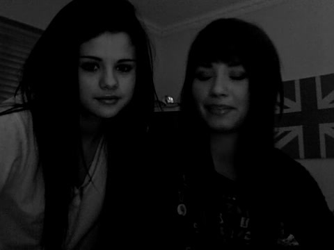 demi Lovato and Selena Gomez shout outs!! 1151