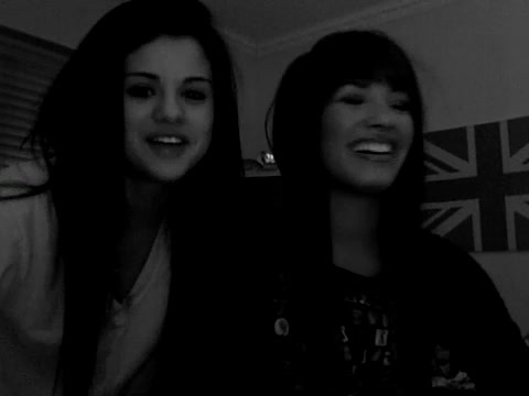 demi Lovato and Selena Gomez shout outs!! 1169