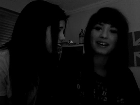demi Lovato and Selena Gomez shout outs!! 689