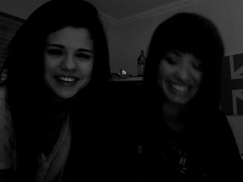 demi Lovato and Selena Gomez shout outs!! 707