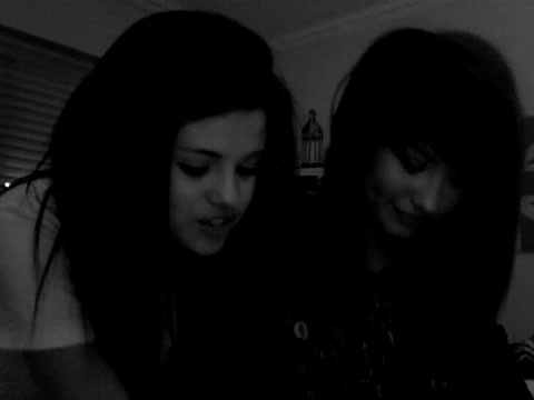 demi Lovato and Selena Gomez shout outs!! 308