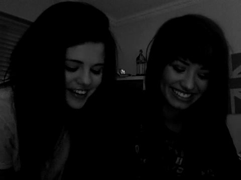 demi Lovato and Selena Gomez shout outs!! 713