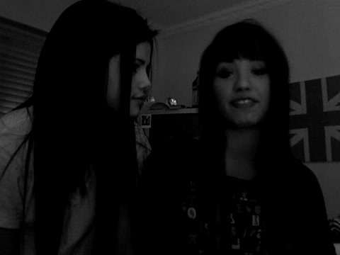 demi Lovato and Selena Gomez shout outs!! 1211