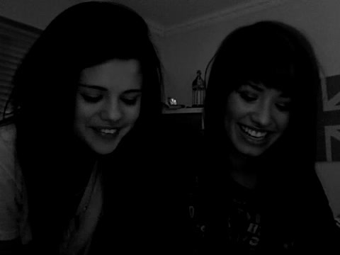 demi Lovato and Selena Gomez shout outs!! 717