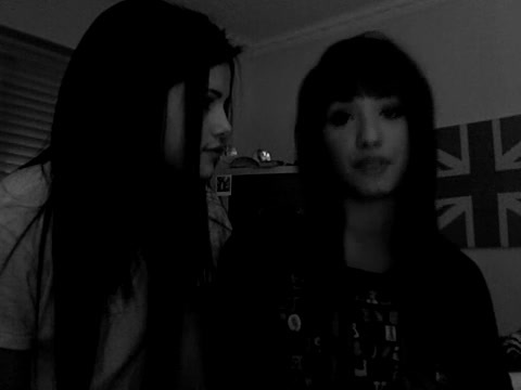 demi Lovato and Selena Gomez shout outs!! 1212