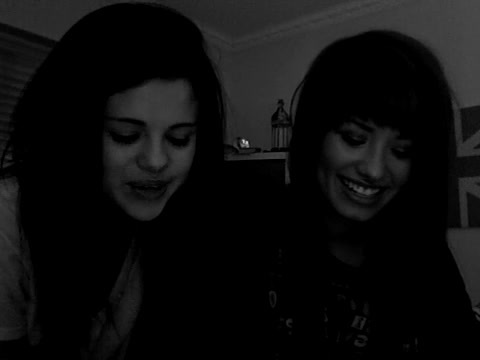 demi Lovato and Selena Gomez shout outs!! 723