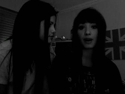 demi Lovato and Selena Gomez shout outs!! 1221