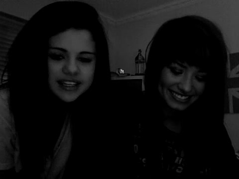 demi Lovato and Selena Gomez shout outs!! 731