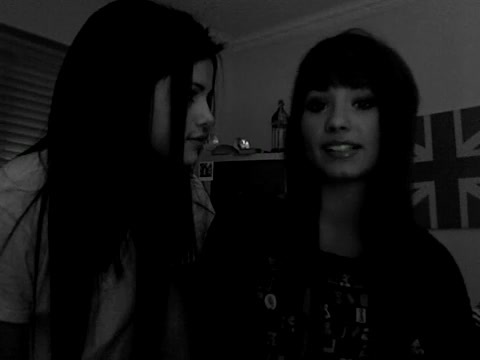 demi Lovato and Selena Gomez shout outs!! 1224