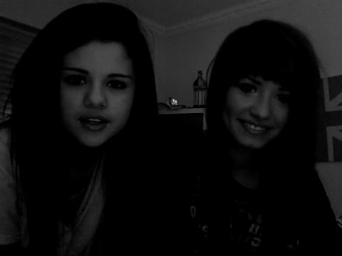 demi Lovato and Selena Gomez shout outs!! 740