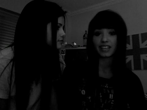 demi Lovato and Selena Gomez shout outs!! 1237