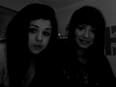 demi Lovato and Selena Gomez shout outs!! 761