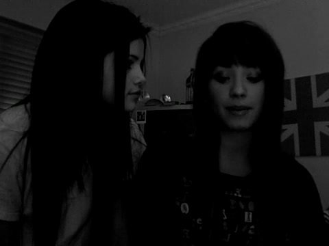 demi Lovato and Selena Gomez shout outs!! 1251