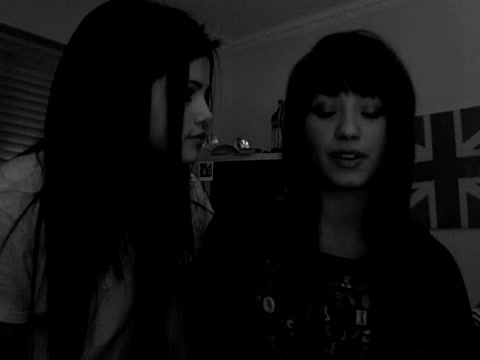 demi Lovato and Selena Gomez shout outs!! 1255