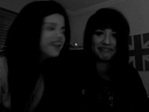 demi Lovato and Selena Gomez shout outs!! 775
