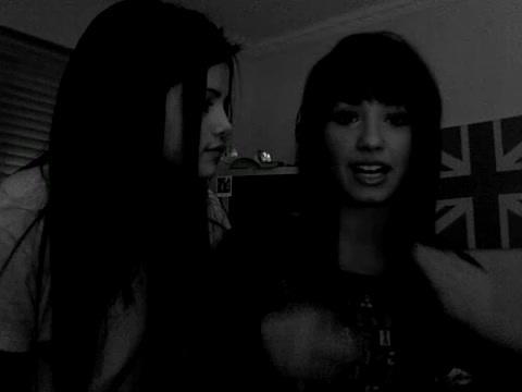 demi Lovato and Selena Gomez shout outs!! 1266
