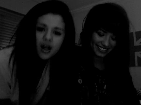 demi Lovato and Selena Gomez shout outs!! 384