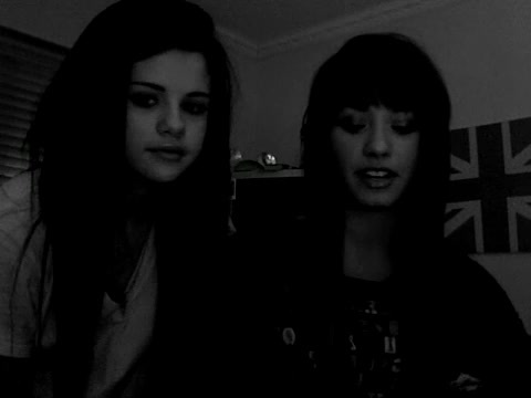 demi Lovato and Selena Gomez shout outs!! 1276