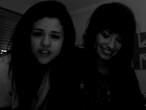 demi Lovato and Selena Gomez shout outs!! 387