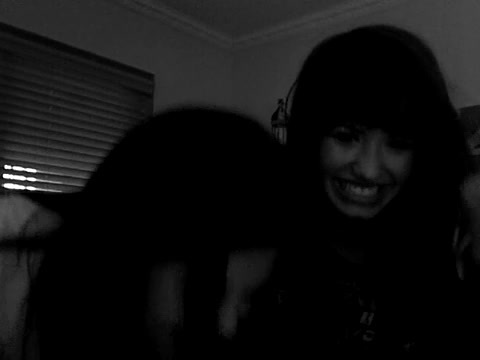 demi Lovato and Selena Gomez shout outs!! 800