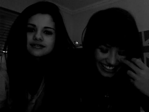 demi Lovato and Selena Gomez shout outs!! 1807