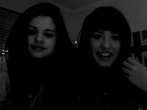 demi Lovato and Selena Gomez shout outs!! 1813