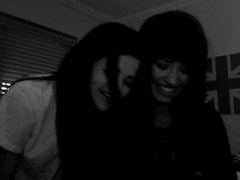 demi Lovato and Selena Gomez shout outs!! 819