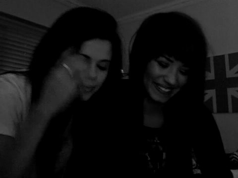 demi Lovato and Selena Gomez shout outs!! 822