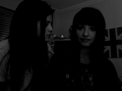demi Lovato and Selena Gomez shout outs!! 1328