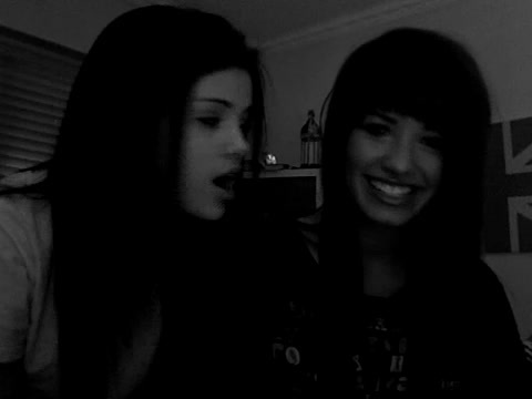 demi Lovato and Selena Gomez shout outs!! 856