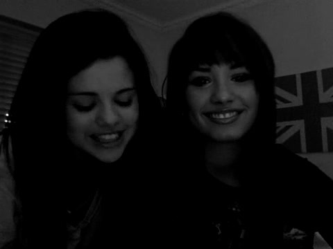 demi Lovato and Selena Gomez shout outs!! 1853 - Demilush and Selena Gomez shout outs Part oo4