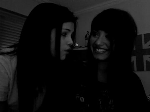 demi Lovato and Selena Gomez shout outs!! 860