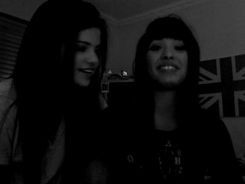 demi Lovato and Selena Gomez shout outs!! 1370