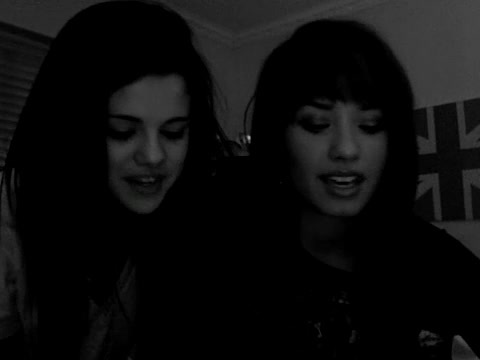 demi Lovato and Selena Gomez shout outs!! 1878